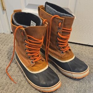 Sorel 1964 Premium Duck Boots Women's Tan and Black Lace-Up Boots